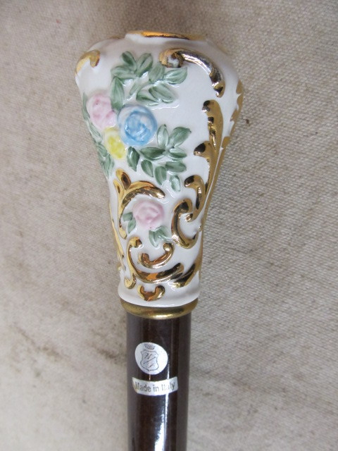 lot 78 image: Vintage Italian Porcelain Handled Walking Stick