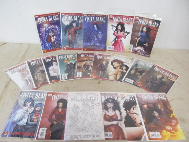lot 131 image: Lot of ANITA BLAKE Comic Books - 1 signed
