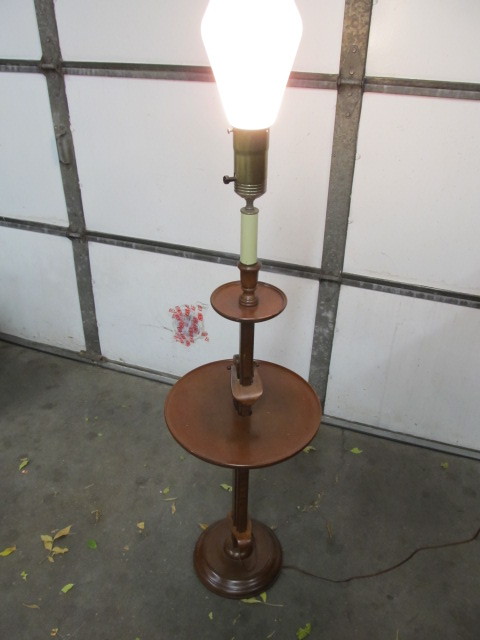 lot 137 image: Wooden Adjustable Torch Floor Lamp