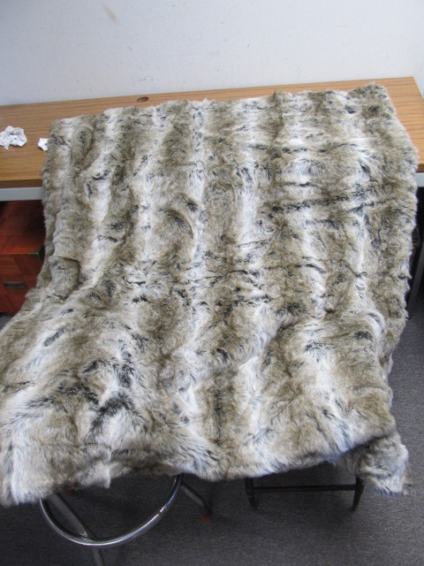 lot 162 image: NEW Faux Fox Fur RugWall Hanging