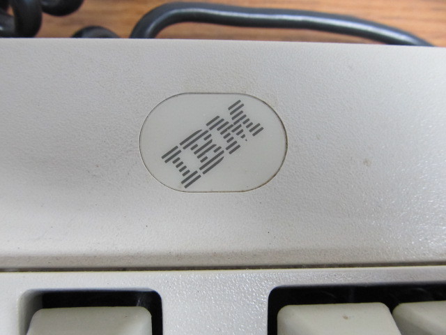 lot 153 image: Working Vintage IBM Model M Clicky Computer Keyboard