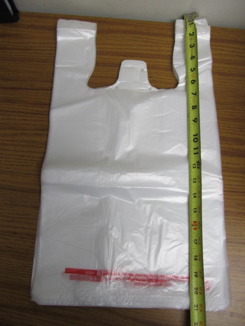 lot 163 image: NEW Box of 500 Plastic Shopping Bags wHandles