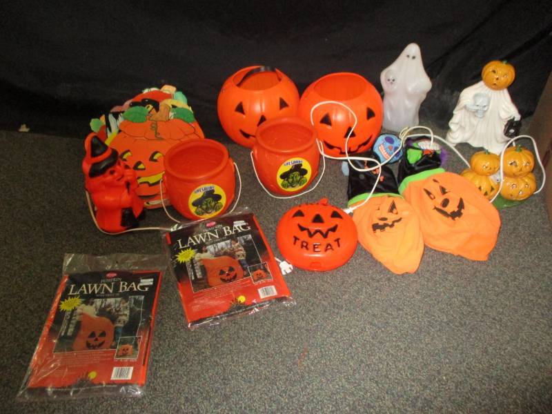 Various Halloween Items