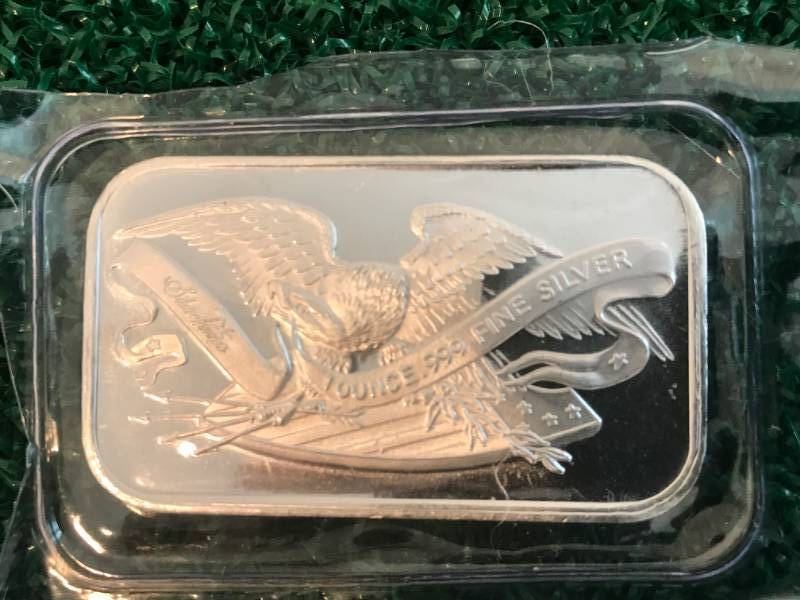 lot 76 image: One Ounce (1oz) .999 Silver Bar
