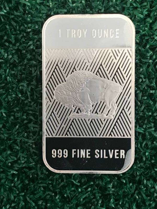 lot 78 image: One Ounce (1oz) Bison Sioux .999 Silver Bar