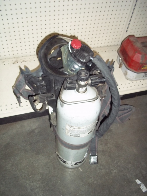 lot 79 image: Fire Rescue Tank and Mask with Head up Alarm
