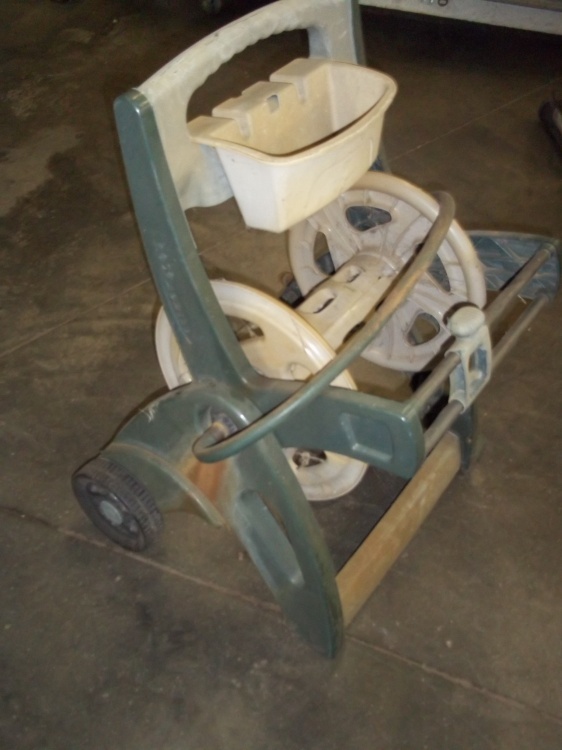 lot 83 image: Hose Reel
