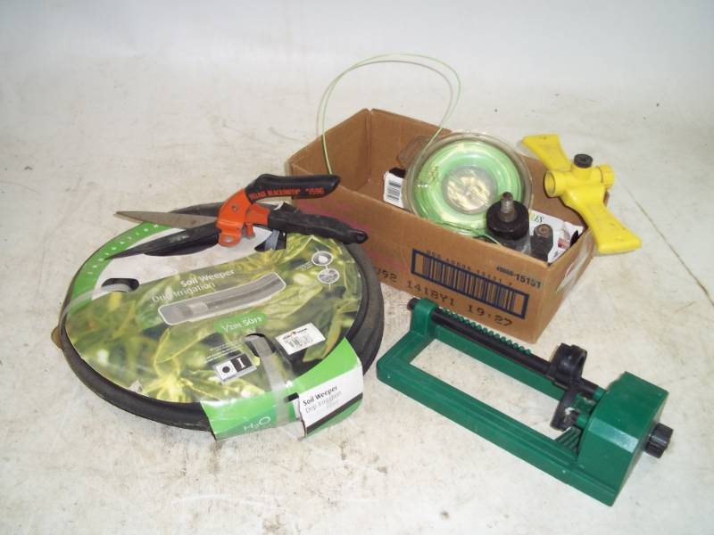 lot 98 image: Soaker Hose, Sprinklers and other outdoor supplies