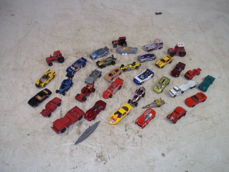 lot 50 image: Tootsie Cars with Matchbox and Hotwheels Cars