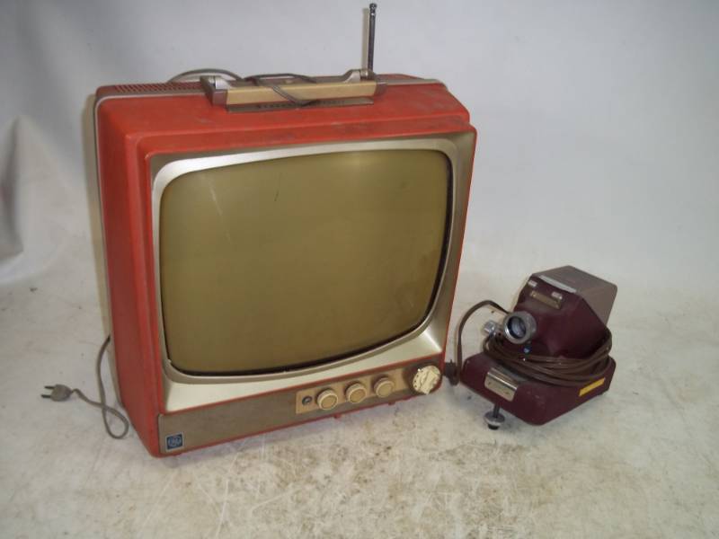 lot 57 image: Rare Red General Electric Model M 500 XRD Powers up, and Vintage Projector model 333 Powers up
