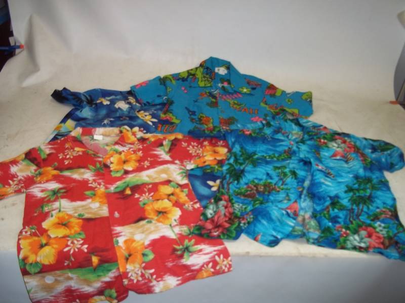 lot 170 image: 5 Vintage Hawaiian Shirts