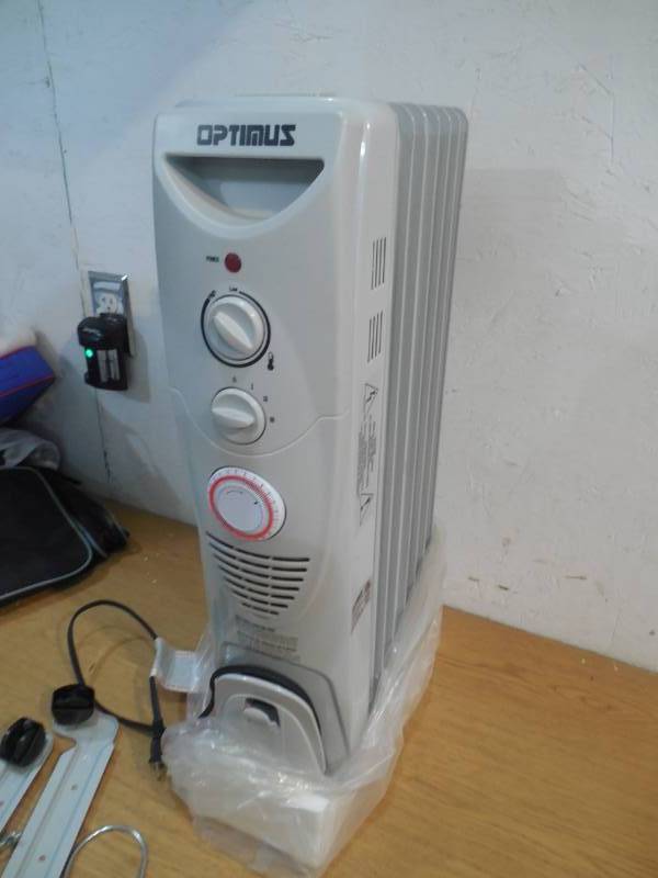 lot 87 image: Optimus Oil-Filled Radiator Heater