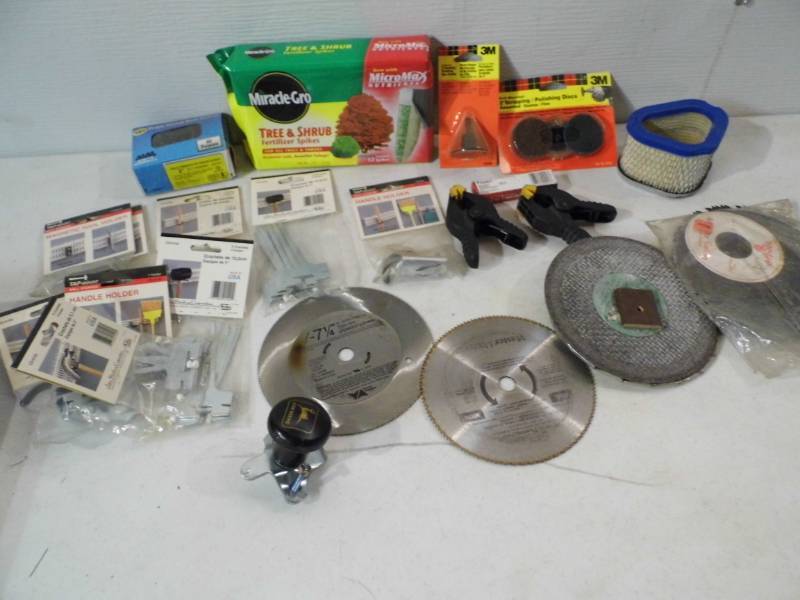 lot 24 image: Tools - Hardware