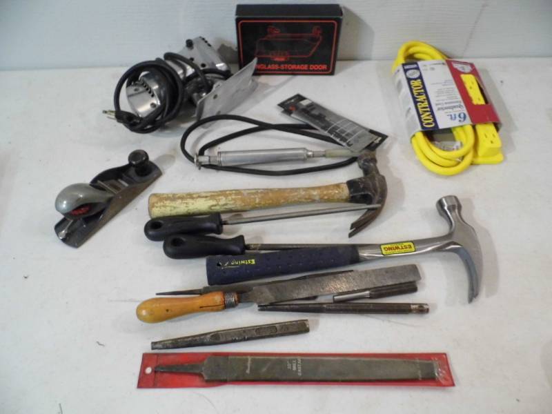 lot 33 image: Tools