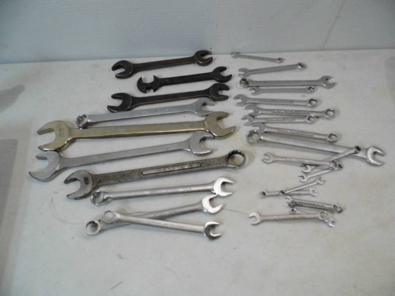 lot 36 image: Wrenches
