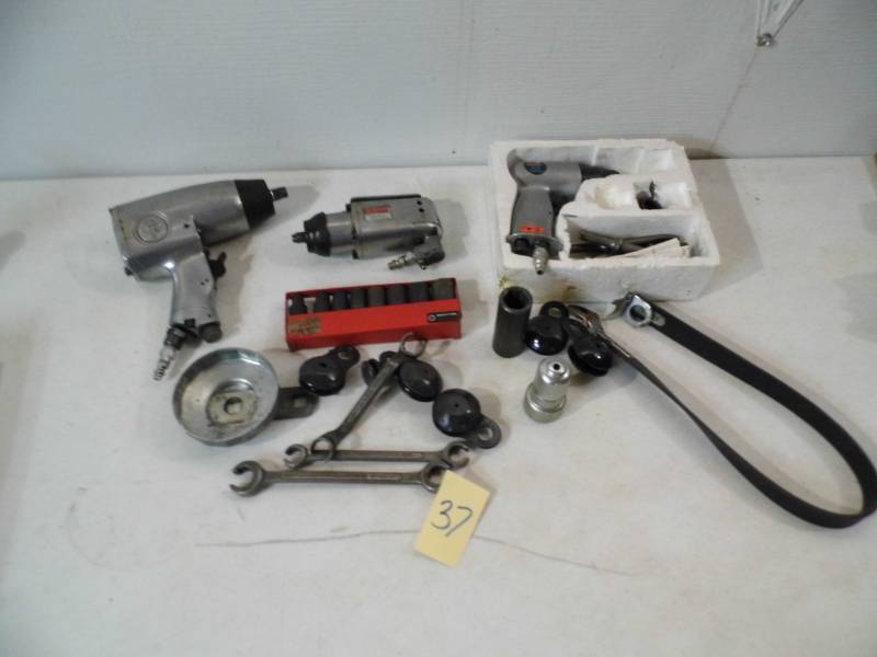 lot 37 image: Air Tools