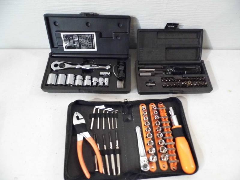 lot 39 image: Tools