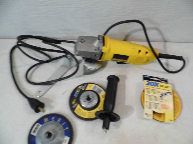 lot 40 image: DeWalt Grinder