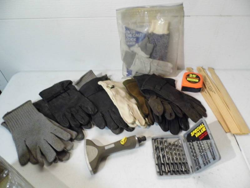 lot 53 image: Tools - Garage Items