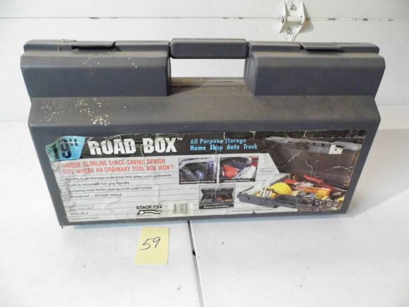 lot 59 image: Road Box w Jumper Cables