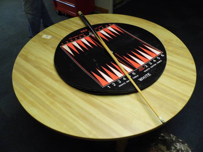 lot 140 image: Game Table