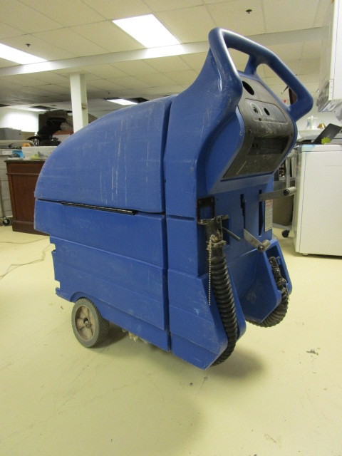 CLARK FLOOR SCRUBBER FOR PARTS