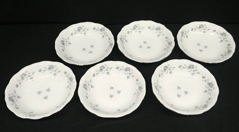 lot 6 image: Johann Haviland, Bavaria, China Plate set of 6 Soup Bowls