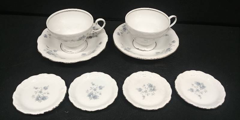 lot 15 image: Johann Haviland, Bavaria, China set