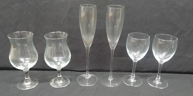 lot 25 image: Cognac, Champaig & Wine Glass Set