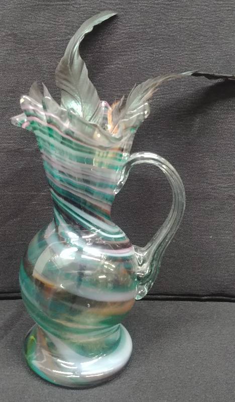 lot 40 image: Multi Color Vase  Peacock Feathers