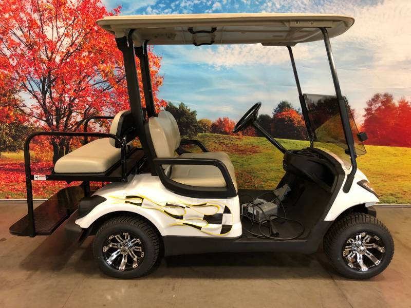 lot 2 image: Yamaha Drive 4 Passenger Golf Cart