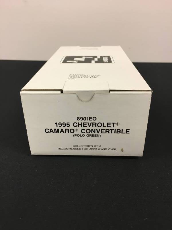 lot 17 image: ERTL 1995 Chevrolet Camaro Convertible