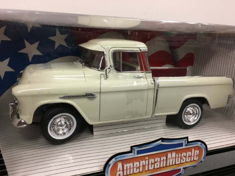 lot 35 image: 1955 Chevrolet 3100 Cameo