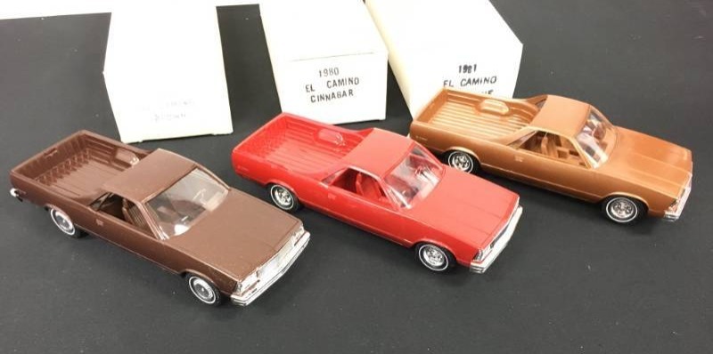 lot 36 image: (3) El Caminos