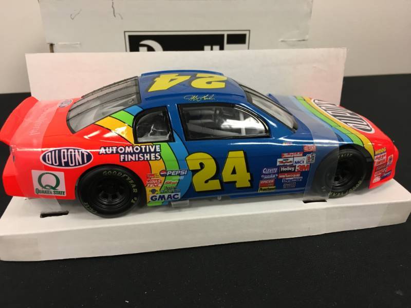 lot 37 image: Revell Chevrolet Monte Carlo (Dupont #24)
