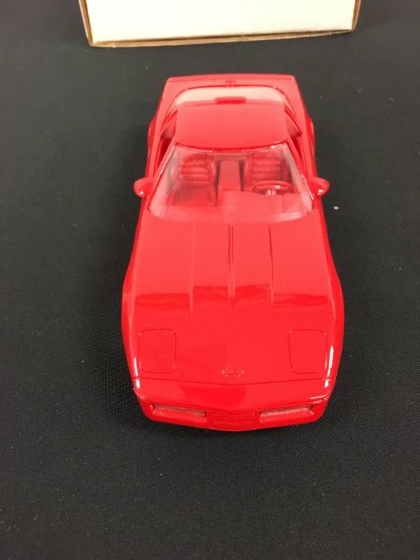 lot 48 image: ERTL 1990 Chevrolet Corvette ZR1