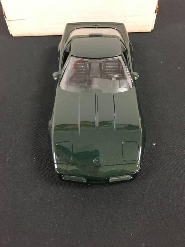 lot 49 image: ERTL 1990 Chevrolet Corvette ZR1