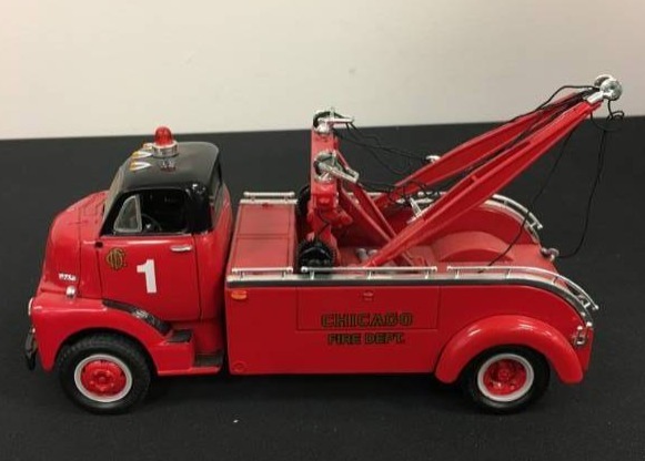 lot 90 image: Diecast Sacramento & Chicago Fire Department Trucks