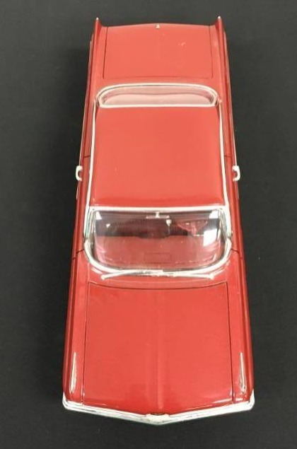 lot 94 image: 1961 Pontiac Catalina