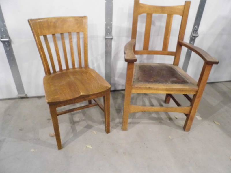Lot of 2 Vintage Chairs