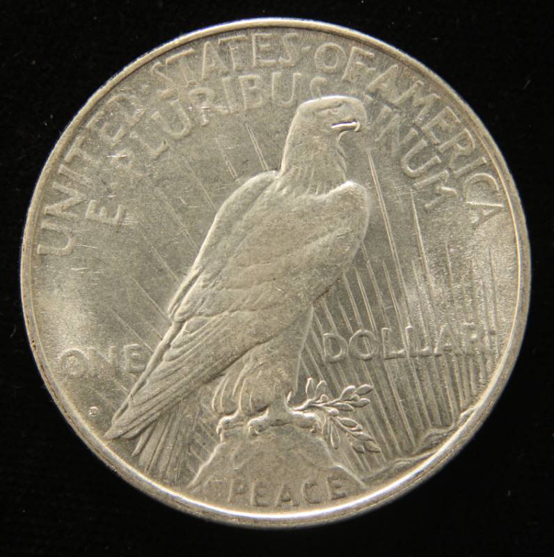 1922-D PEACE SILVER DOLLAR