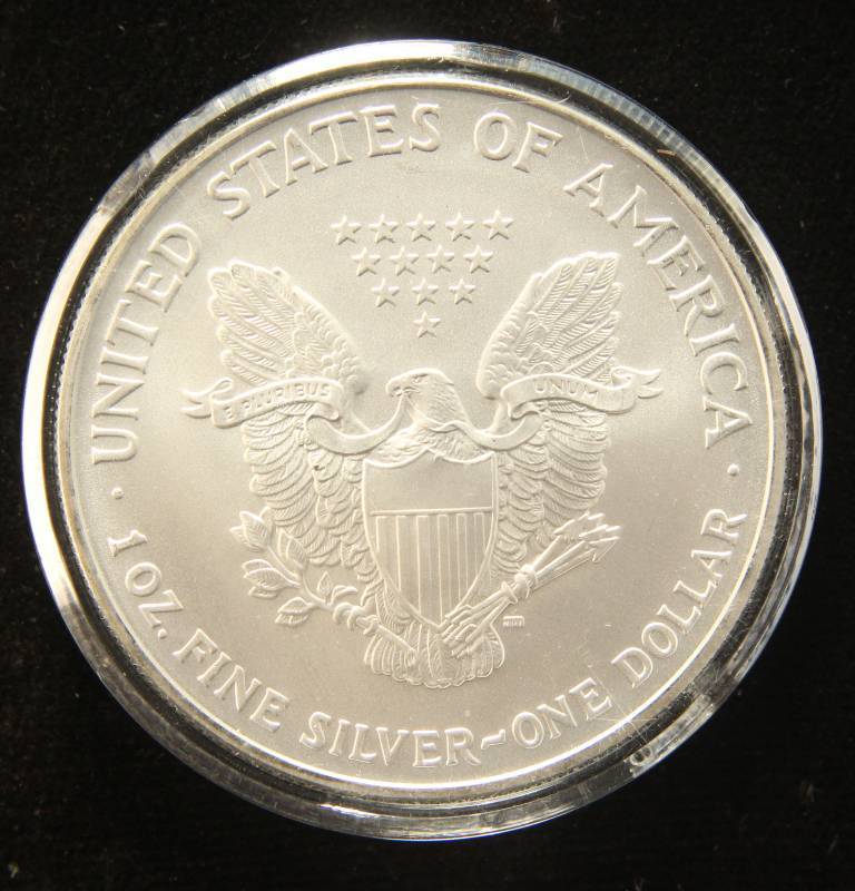 2007 AMERICAN SILVER EAGLE 1 TROY OZ. .999 FINE SILVER IN AIRTITE