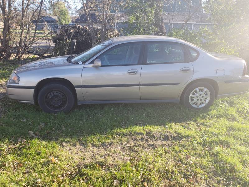 lot 2 image: 2001 Chevrolet Impala