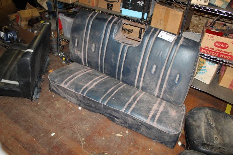 lot 9 image: 2-Back Bench Seat Cushion