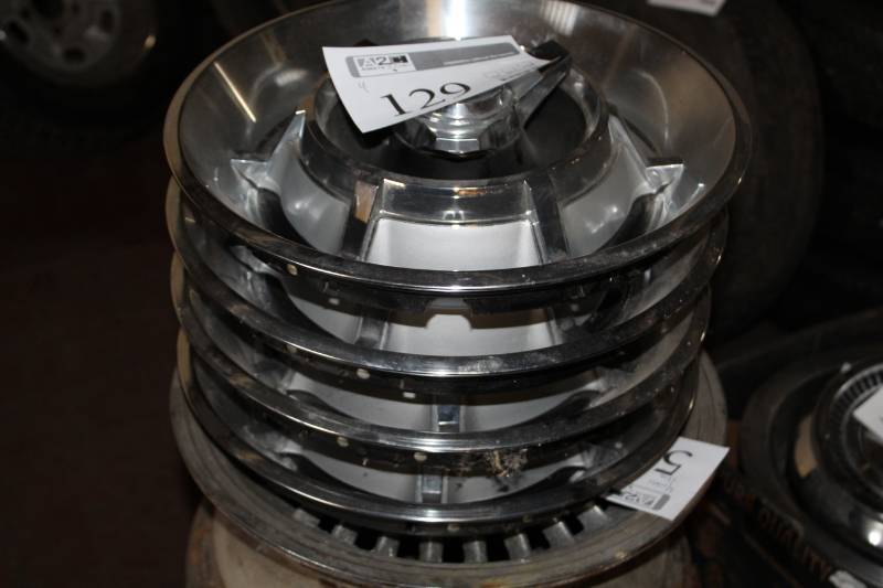 lot 129 image: Lot of (4) Chevrolet Hubcaps