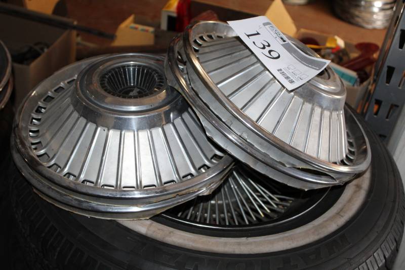 lot 139 image: Lot of (4) Chevrolet Hubcaps