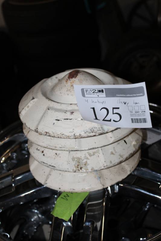 lot 125 image: Lot of (4) Chevrolet Hubcaps