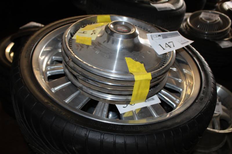 lot 147 image: Lot of (4) Buick Hubcaps