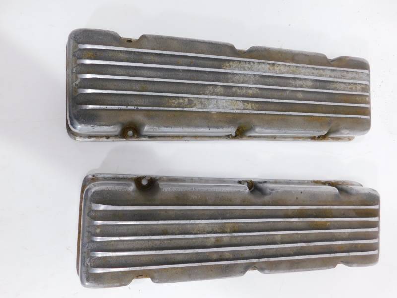 lot 7 image: Oil Pan Cover   &   Two Valve Covers