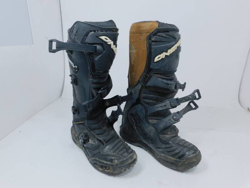 lot 24 image: Oneal Element Advanced Racing Development Dirt BikeATV Boots